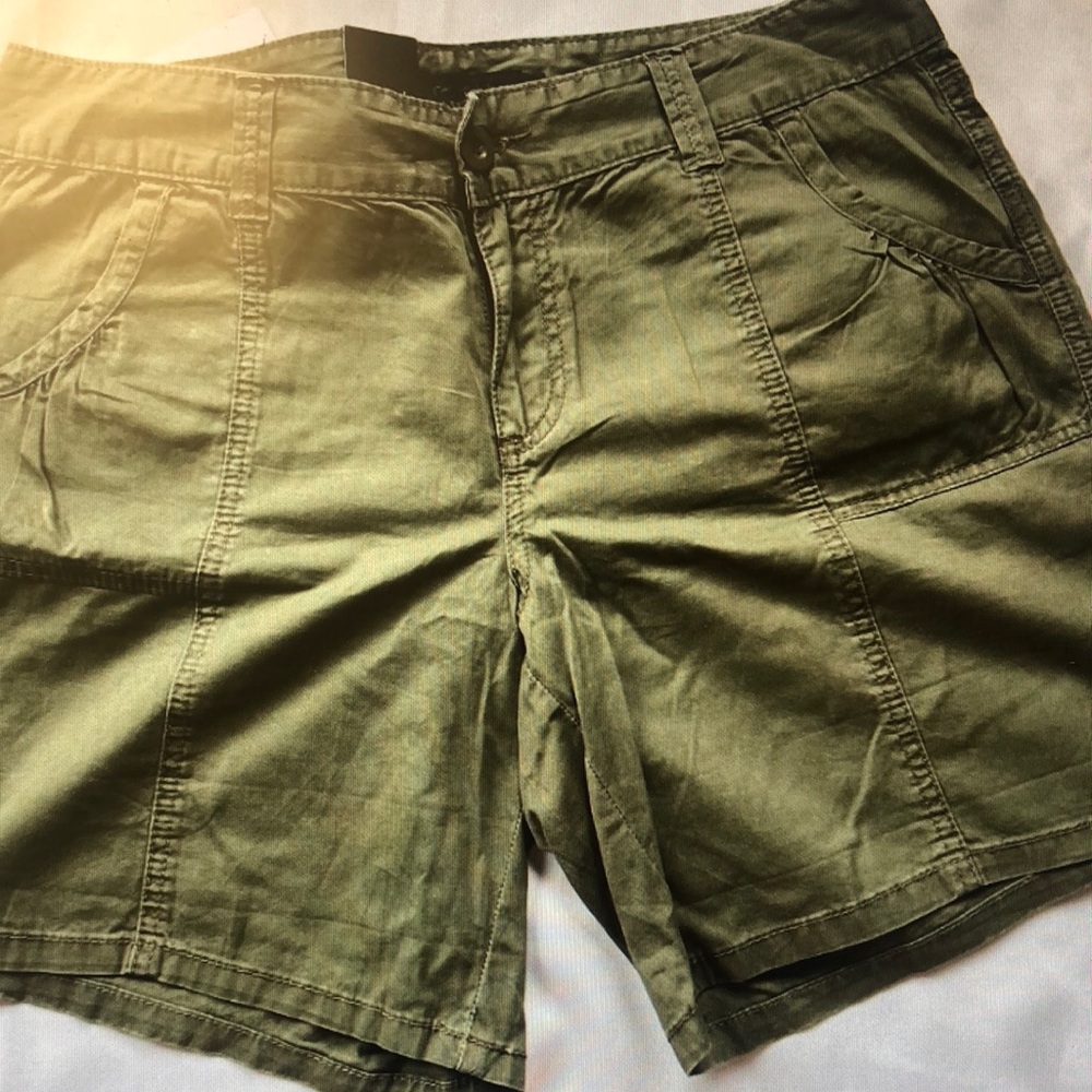 Men's Olive Green Shorts